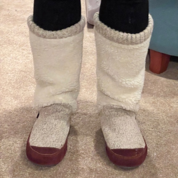Acorn slouch boot slippers, super cozy - Picture 4 of 8